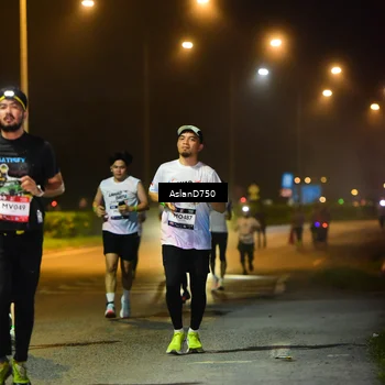 Runner Photo 7726595