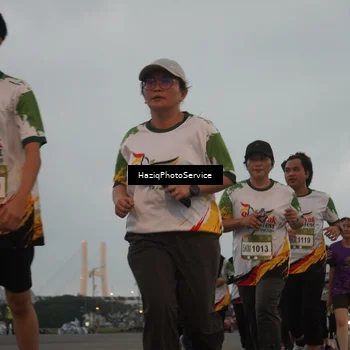 Runner Photo 7726597