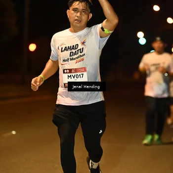 Runner Photo 7726614