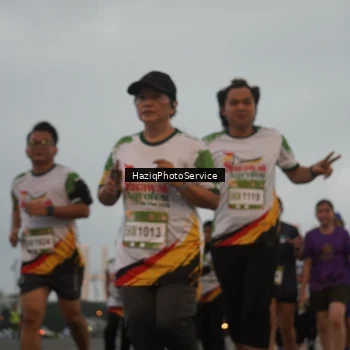 Runner Photo 7726621