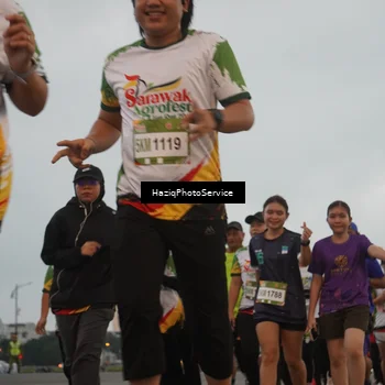 Runner Photo 7726649