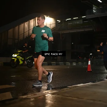 Runner Photo 7726686