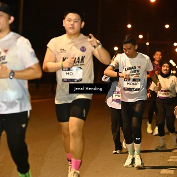 Runner Photo 7726705