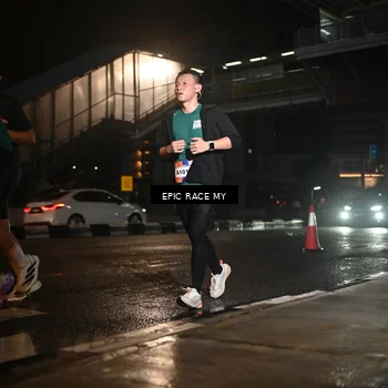 Runner Photo 7726707