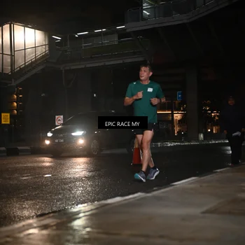 Runner Photo 7726715