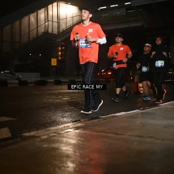 Runner Photo 7726737