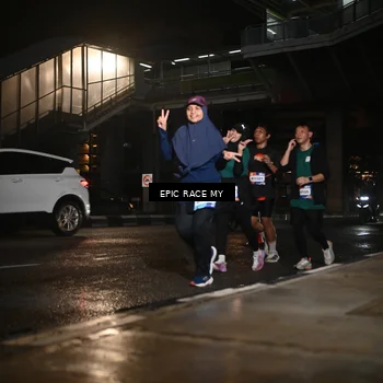 Runner Photo 7726739