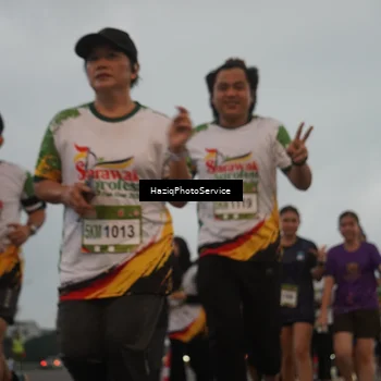 Runner Photo 7726741
