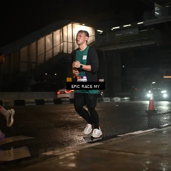 Runner Photo 7726744