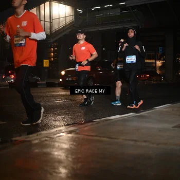 Runner Photo 7726747