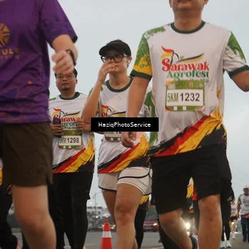 Runner Photo 7726750