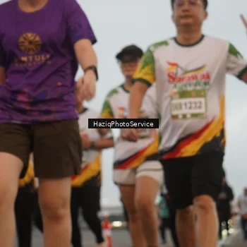 Runner Photo 7726751
