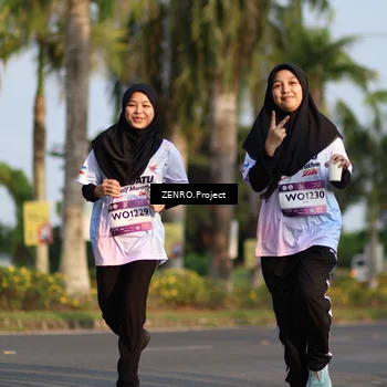 Runner Photo 7726758