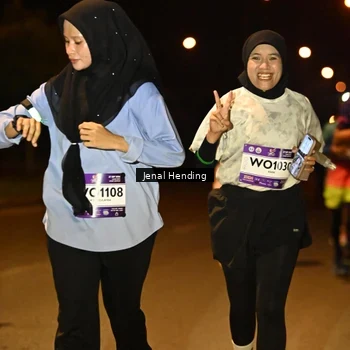 Runner Photo 7726764