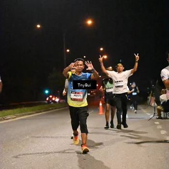 Runner Photo 7726799