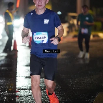 Runner Photo 7726834
