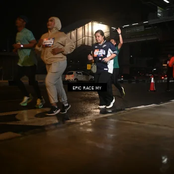 Runner Photo 7726837