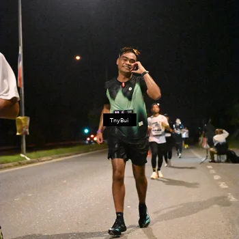 Runner Photo 7726847