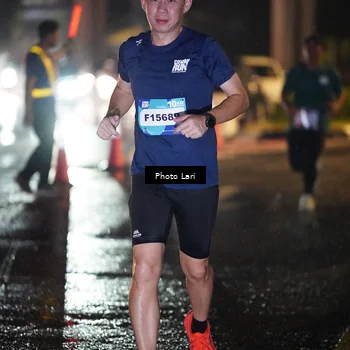 Runner Photo 7726863