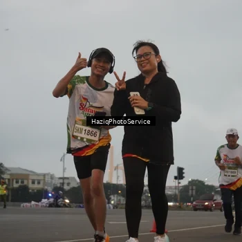 Runner Photo 7726873