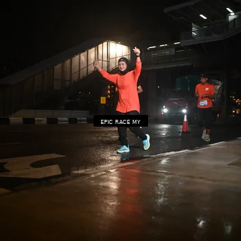 Runner Photo 7726874