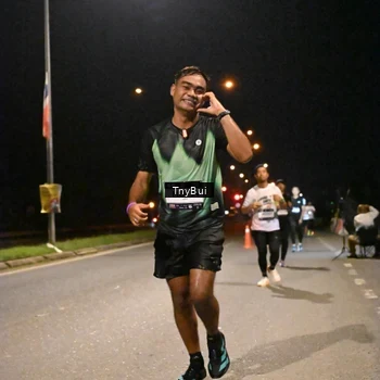 Runner Photo 7726884