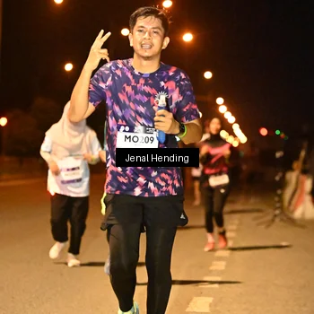 Runner Photo 7726896