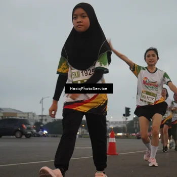 Runner Photo 7726921