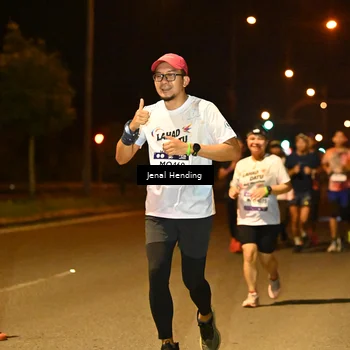 Runner Photo 7726939