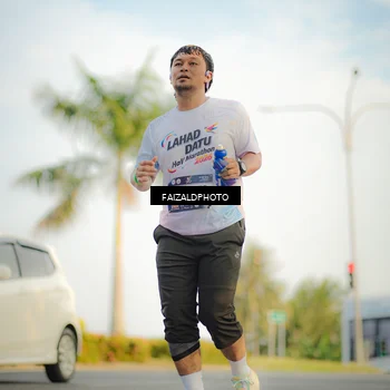 Runner Photo 7726940
