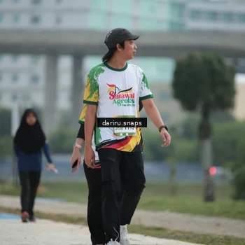 Runner Photo 7726961