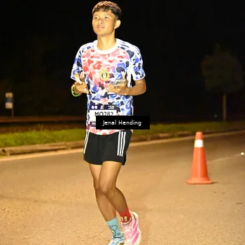 Runner Photo 7726963