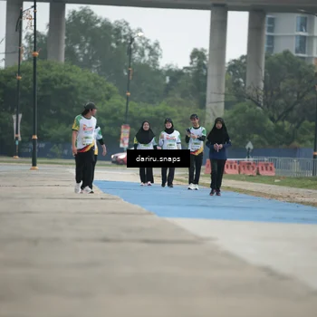 Runner Photo 7726964