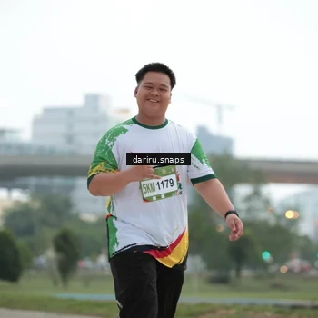 Runner Photo 7726965