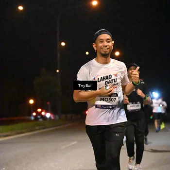 Runner Photo 7726966