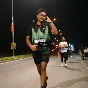 Runner Photo 7726970