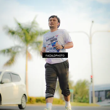Runner Photo 7726983