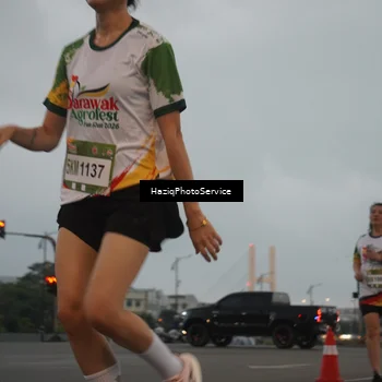 Runner Photo 7726989