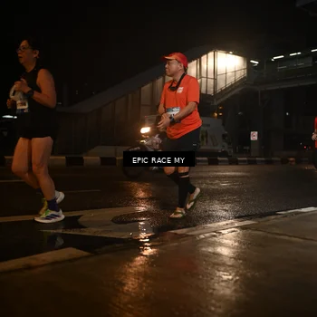 Runner Photo 7726996