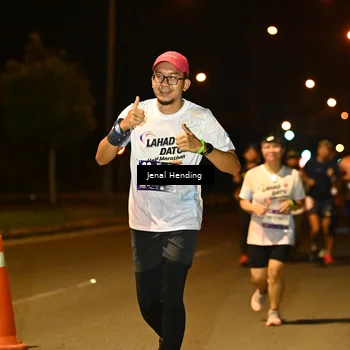 Runner Photo 7727008