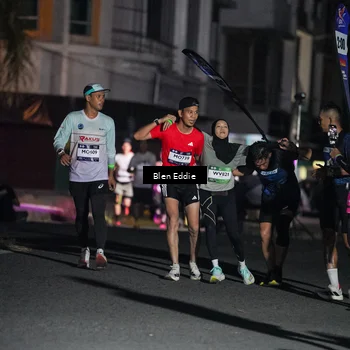 Runner Photo 7727043