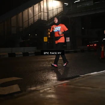 Runner Photo 7727049