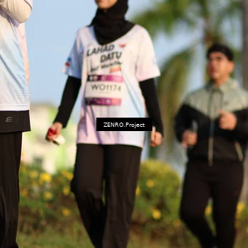 Runner Photo 7727053