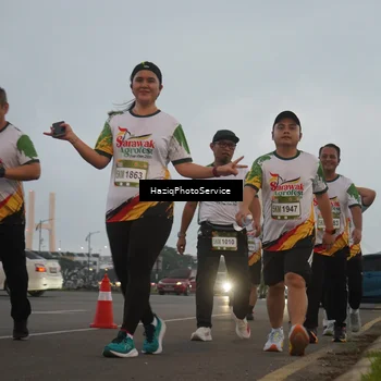 Runner Photo 7727060