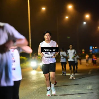 Runner Photo 7727081
