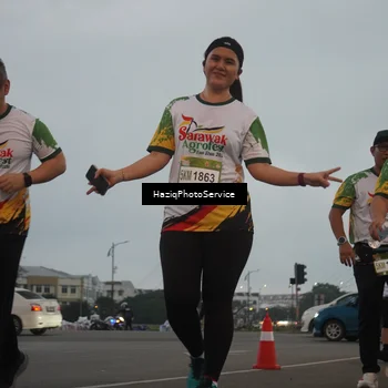 Runner Photo 7727084