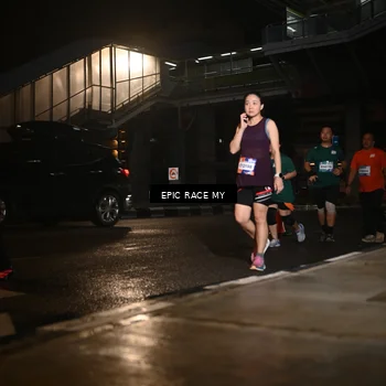 Runner Photo 7727087