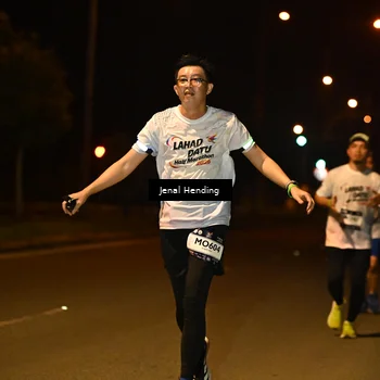 Runner Photo 7727098