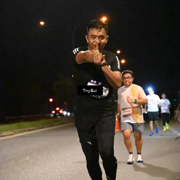 Runner Photo 7727107