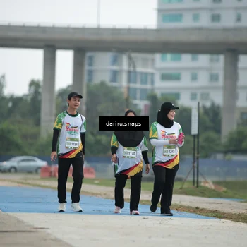 Runner Photo 7727108